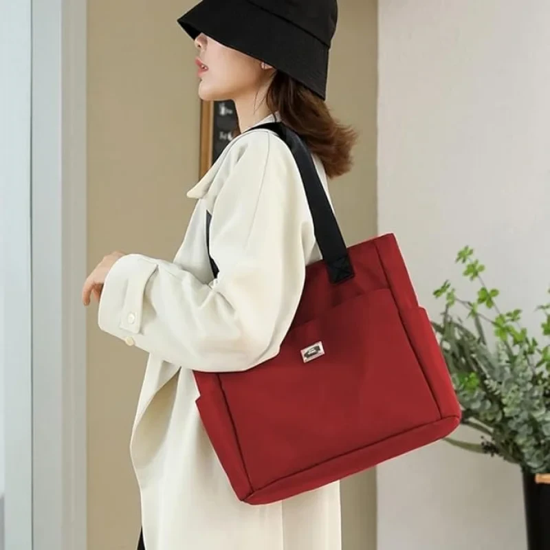 Fashion Shopping Bag ( maroon color )